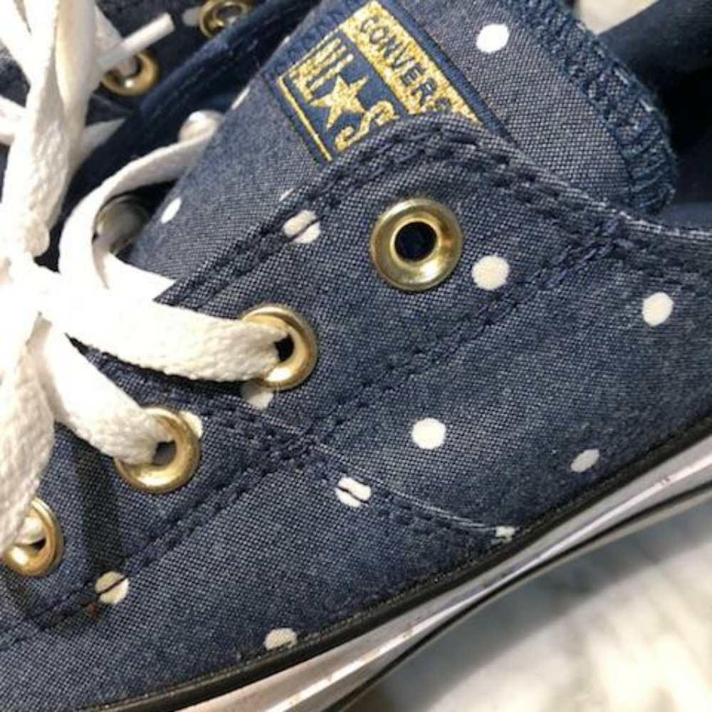 Converse - Picture 3 of 5
